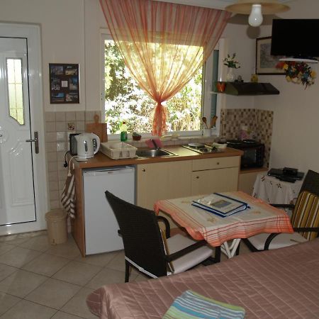Villa Verde Apart-Hotel Nea Makri Bagian luar foto