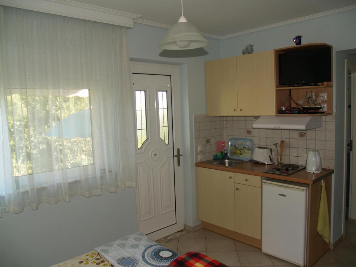 Villa Verde Apart-Hotel Nea Makri Bagian luar foto