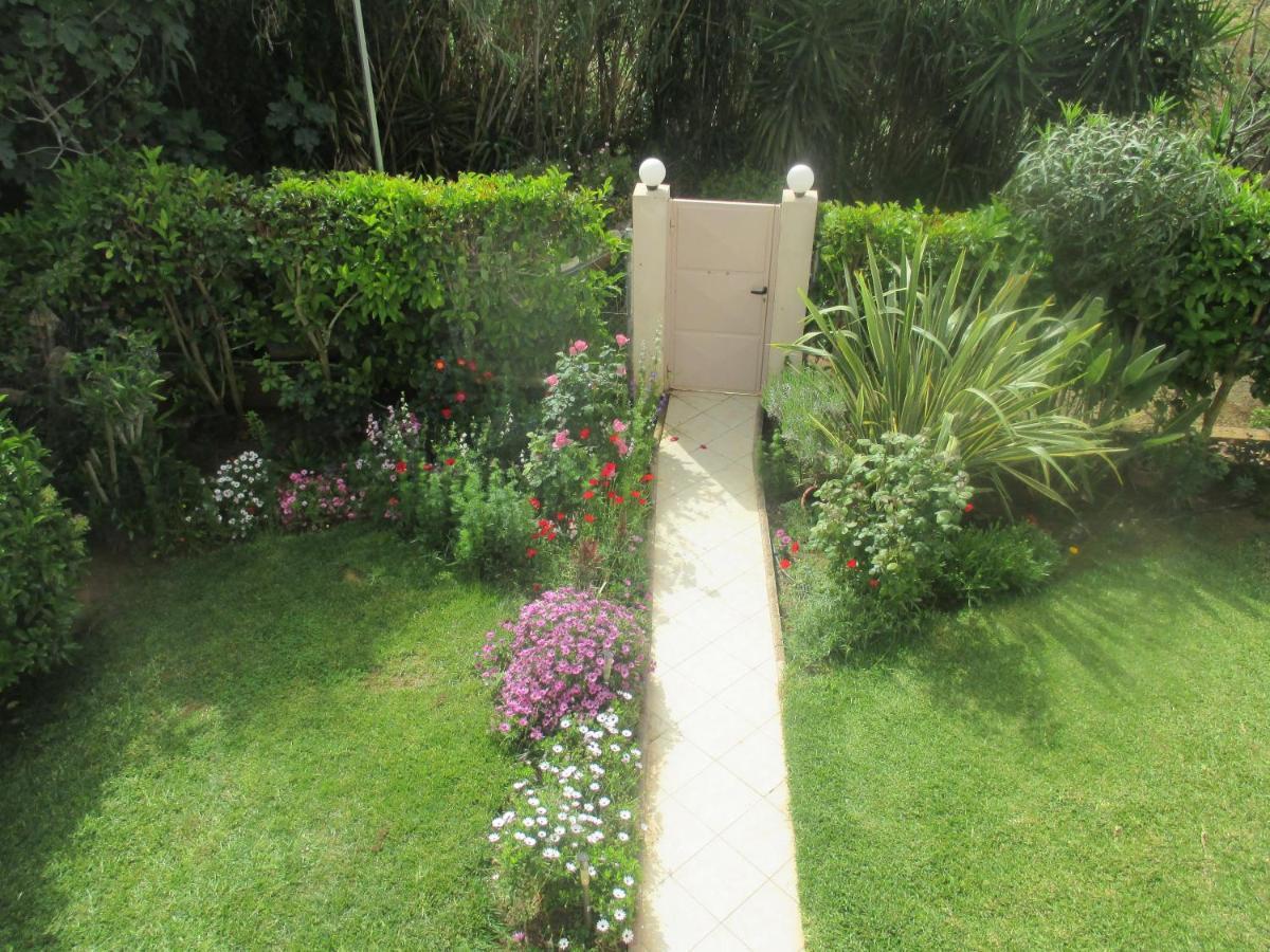 Villa Verde Apart-Hotel Nea Makri Bagian luar foto